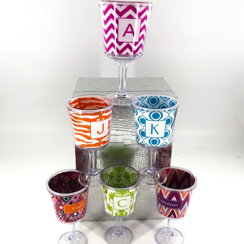 🌷NEW Personalized Plastic Wine Glasses